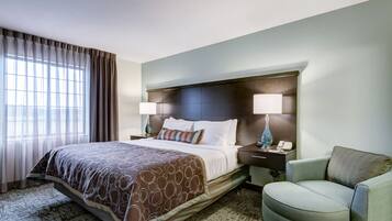 Svit - 1 sovrum - kök (1 King, Living, Dining) | Värdeförvaringsskåp på rummet, mörkläggningsgardiner och gratis wi-fi