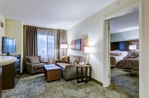 Suite, 2 Bedrooms, Mobility Accessible, Kitchen (Communications) | In-room safe, blackout drapes, free WiFi, bed sheets