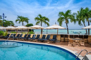 Sun deck - Yellow Bird Hotel (St. Lawrence Gap)