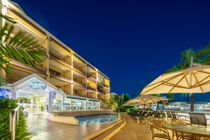 Estudio Premium | Caja fuerte, decoración individual, mobiliario individual