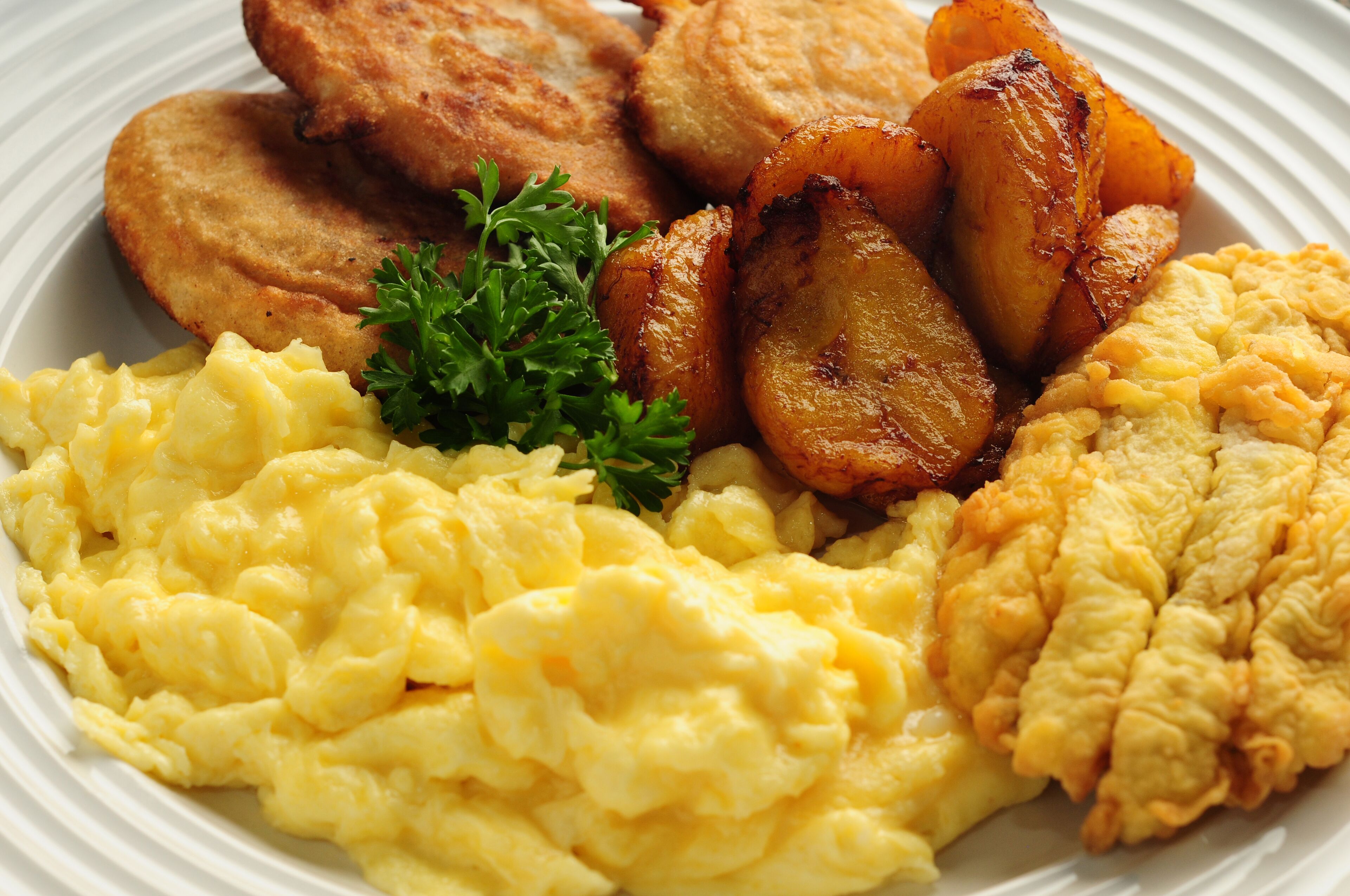 daily full breakfast (usd 18.00 per person)