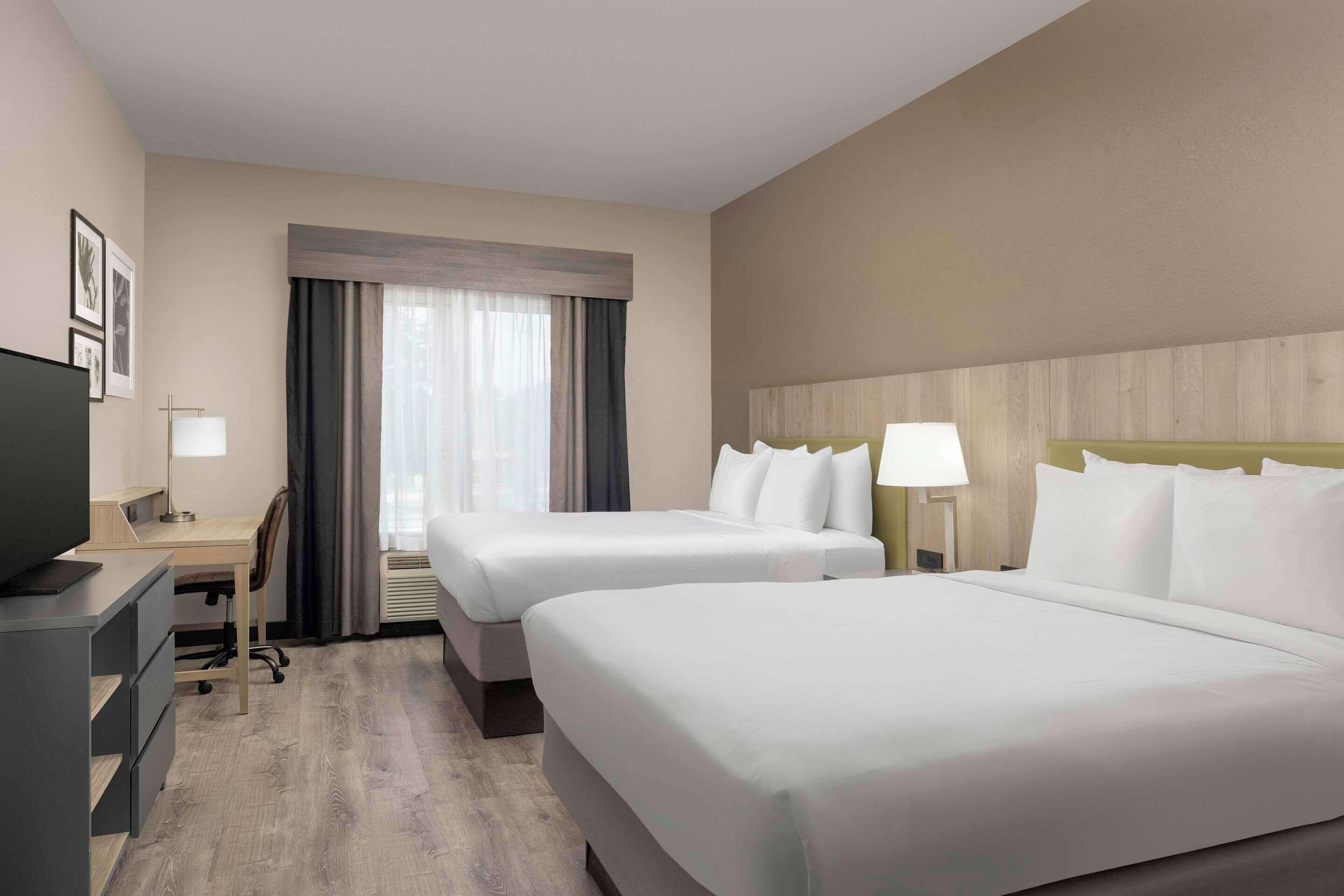 room, 2 queen beds, non smoking | 1 bedroom, pillow-top beds, desk, laptop workspace