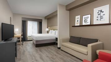 Pillowtop beds, desk, laptop workspace, blackout drapes