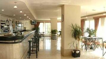 Bar (en el alojamiento)