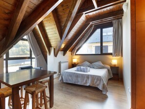 Caja de seguridad en la habitación, escritorio y wifi gratis 