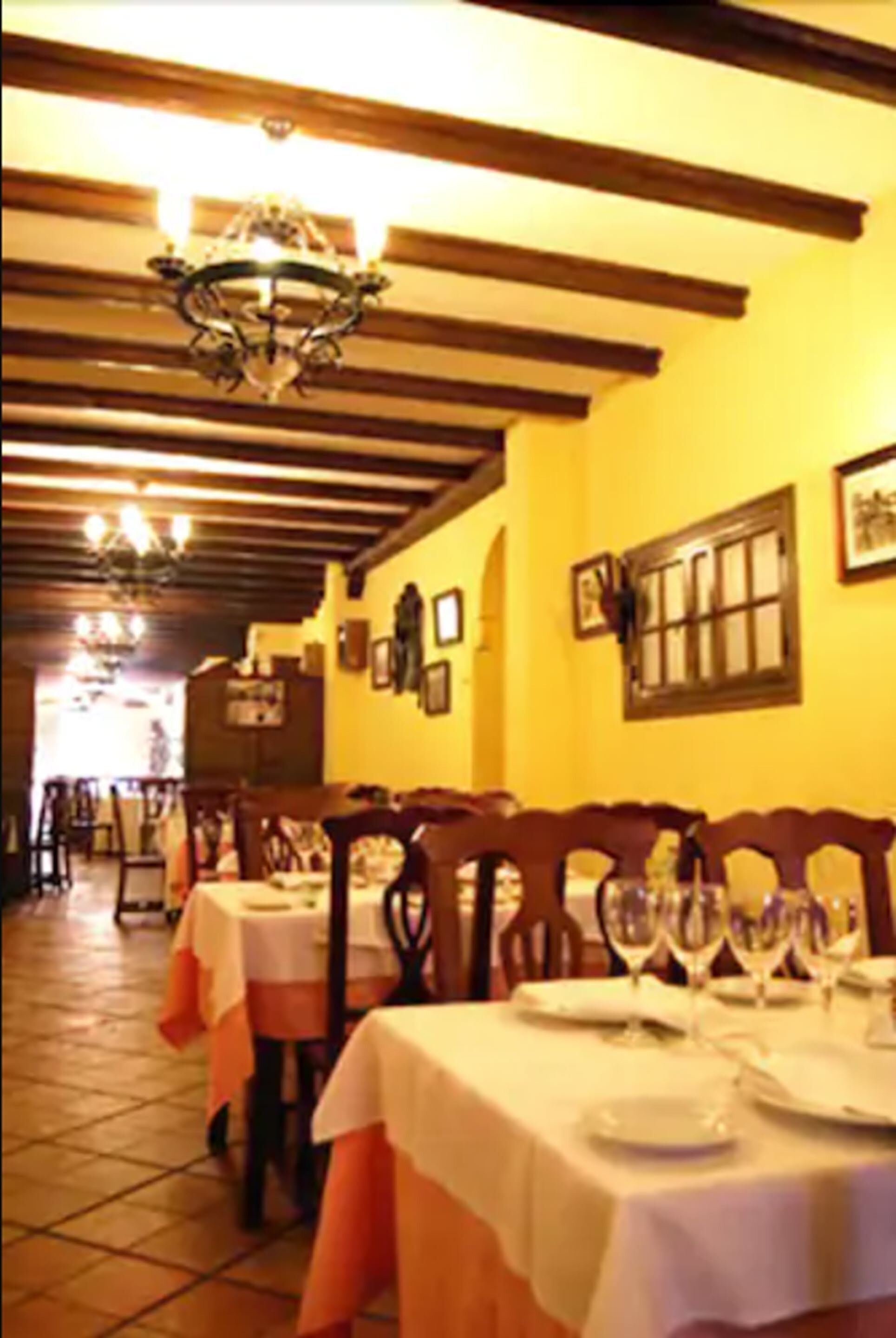 breakfast, lunch, dinner served; mediterranean cuisine