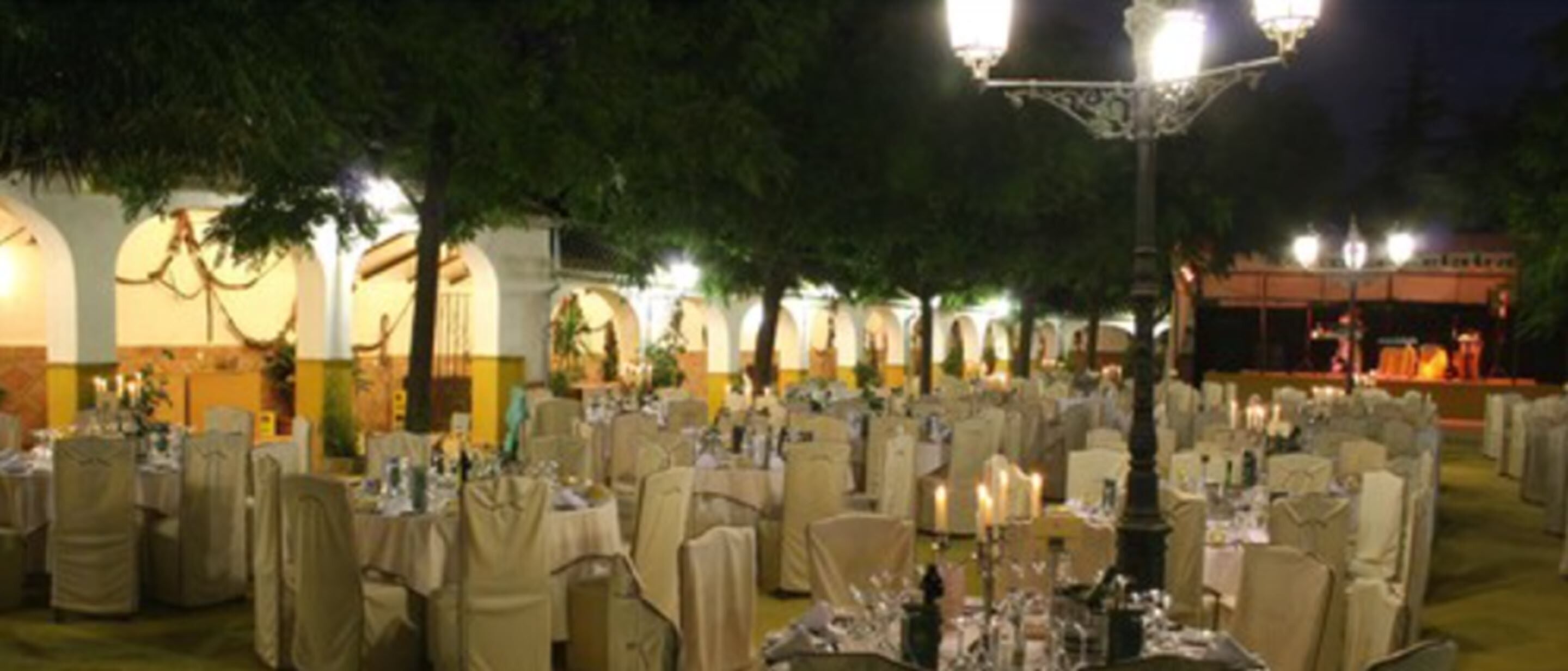 outdoor banquet area