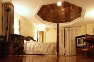 Habitación doble | Minibar, caja fuerte, sistema de insonorización y cunas gratuitas