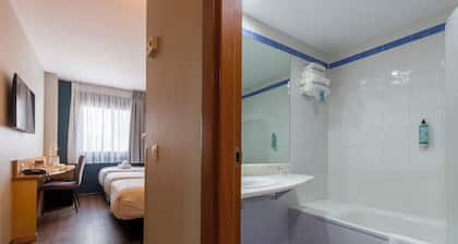 Travelodge Madrid Alcala de Henares