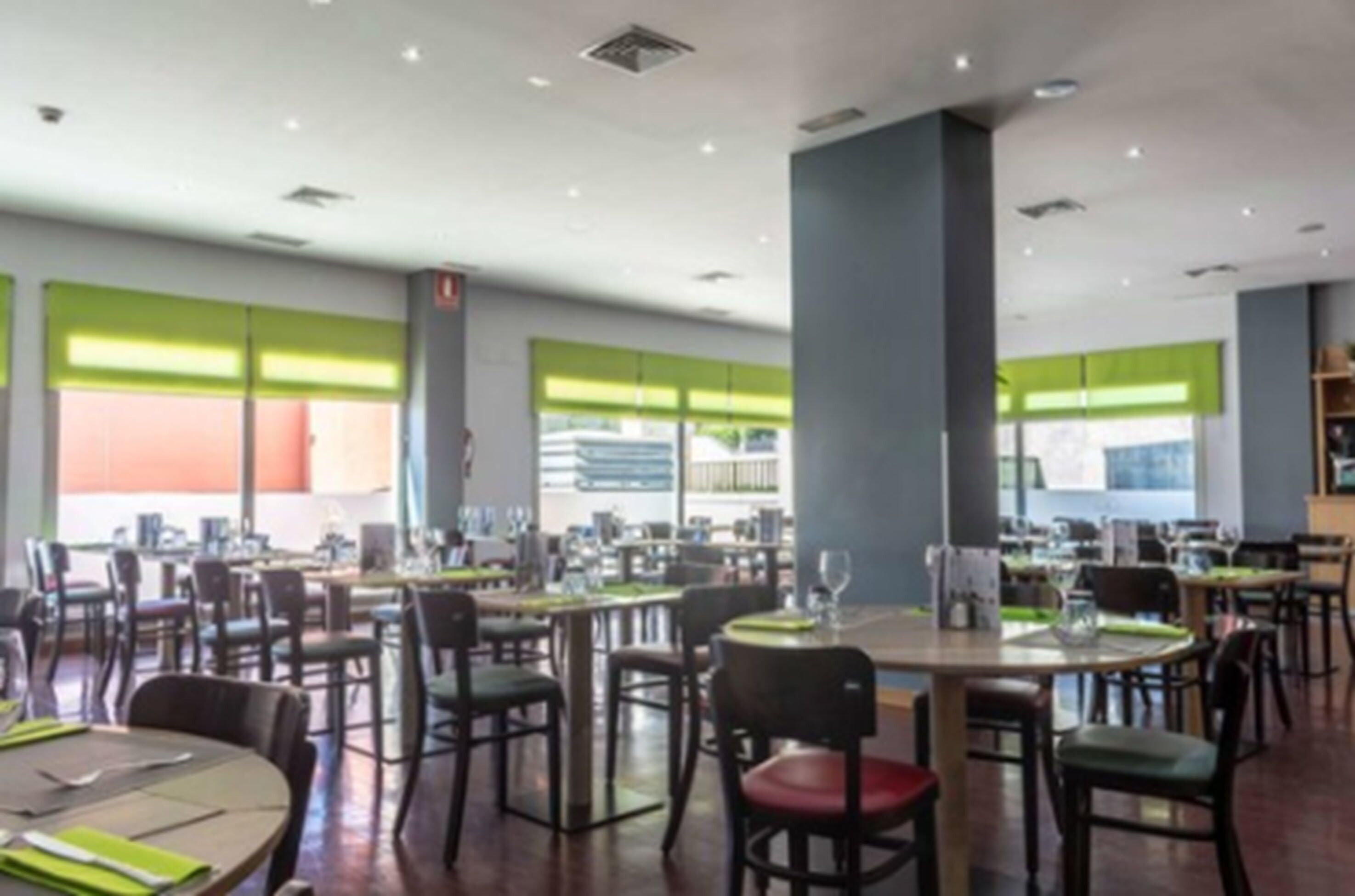 breakfast and dinner served