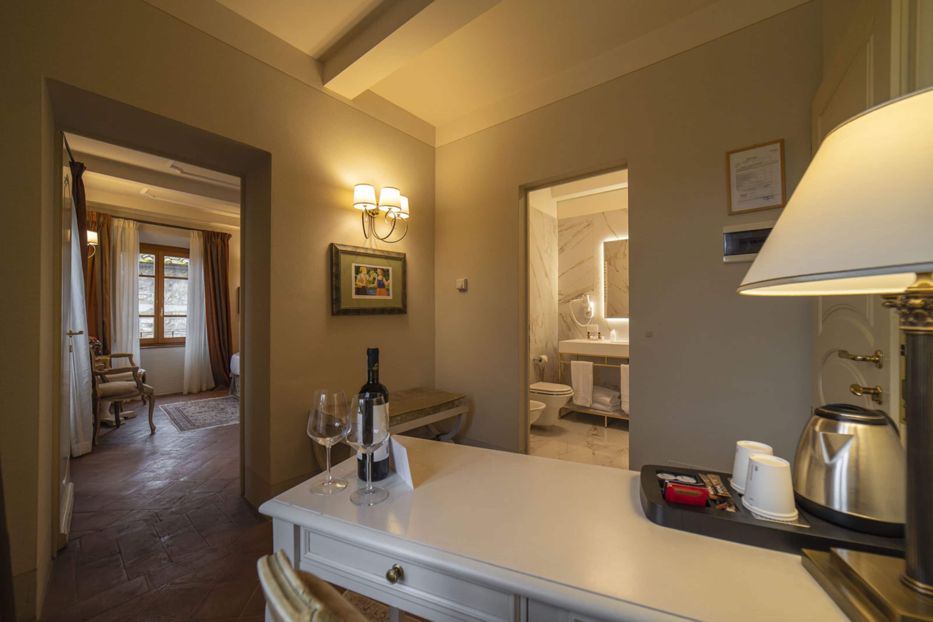 deluxe double room | bathroom | shower, free toiletries, hair dryer, bidet