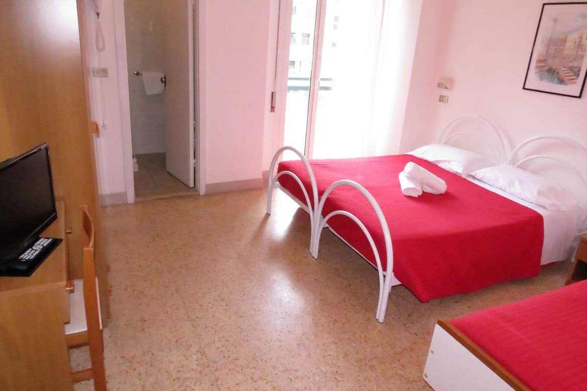 Economy-Dreibettzimmer