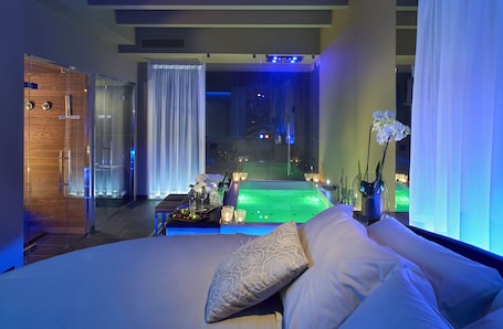 Suite (Private, Spa) | Minibar, una cassaforte in camera, una scrivania, postazione laptop. Hotel Locanda Al Piave