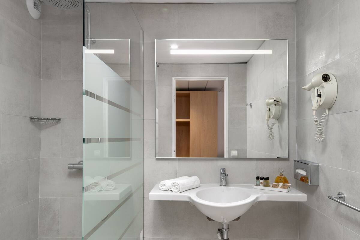 free toiletries, hair dryer, towels