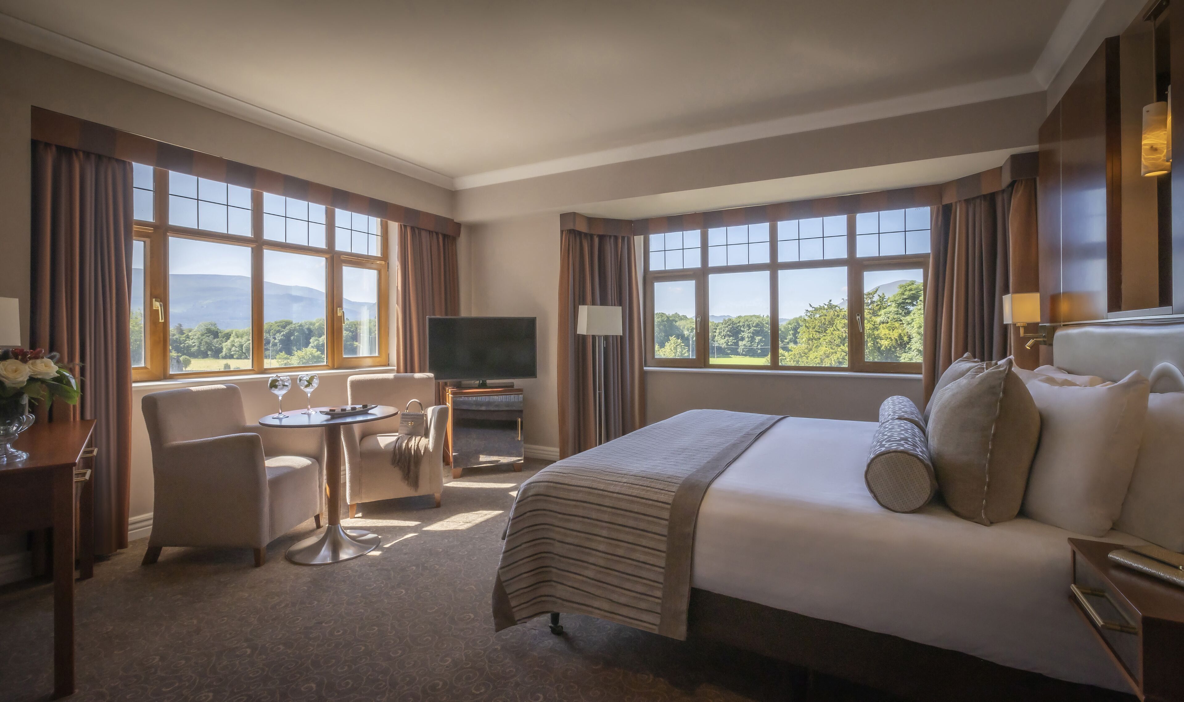In-room safe, desk, soundproofing, iron/ironing board