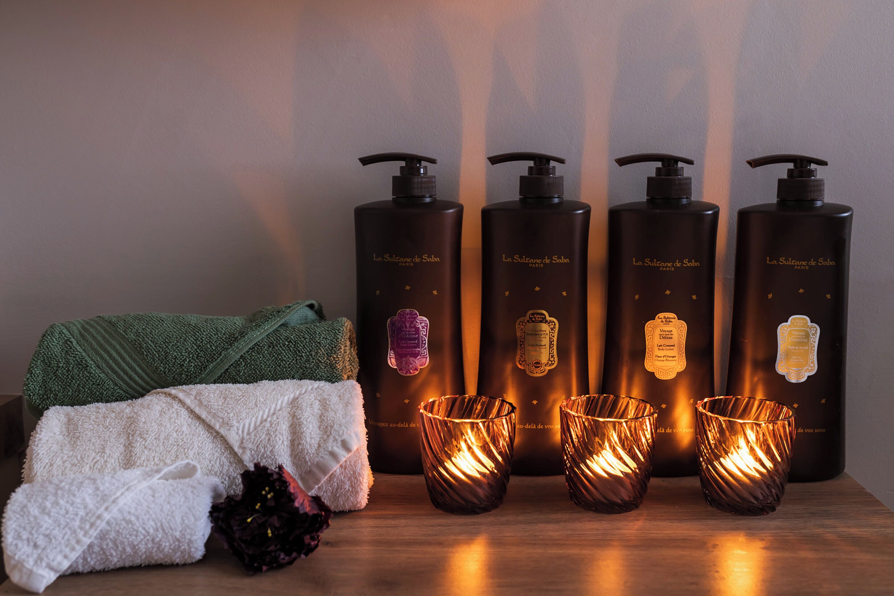 couples treatment room(s), body treatments, hot stone massages