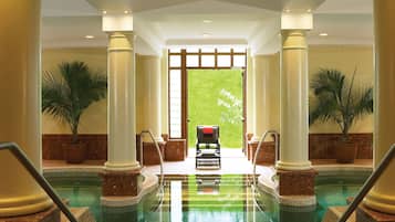 Indoor pool, pool loungers
