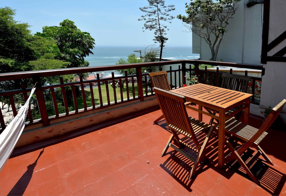 Second Home Peru by null