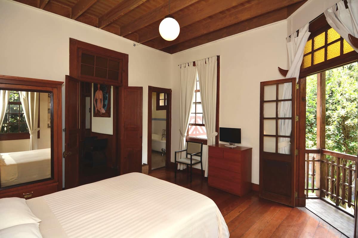 Room, Garden View (Room N-1) | Egyptian cotton sheets, premium bedding, down comforters, pillowtop beds