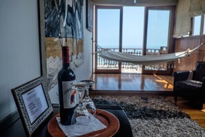 Kamar Mewah, 1 Tempat Tidur Queen, balkon, pemandangan laut (Mirador 3) | Seprai katun Mesir, seprai premium, dan selimut bulu angsa