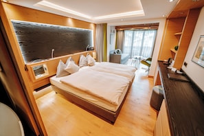 Deluxe Double Room, Mountain View | 1 bedroom, hypo-allergenic bedding, down comforters, minibar