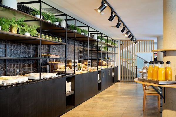 Daily buffet breakfast (EUR 14 per person)