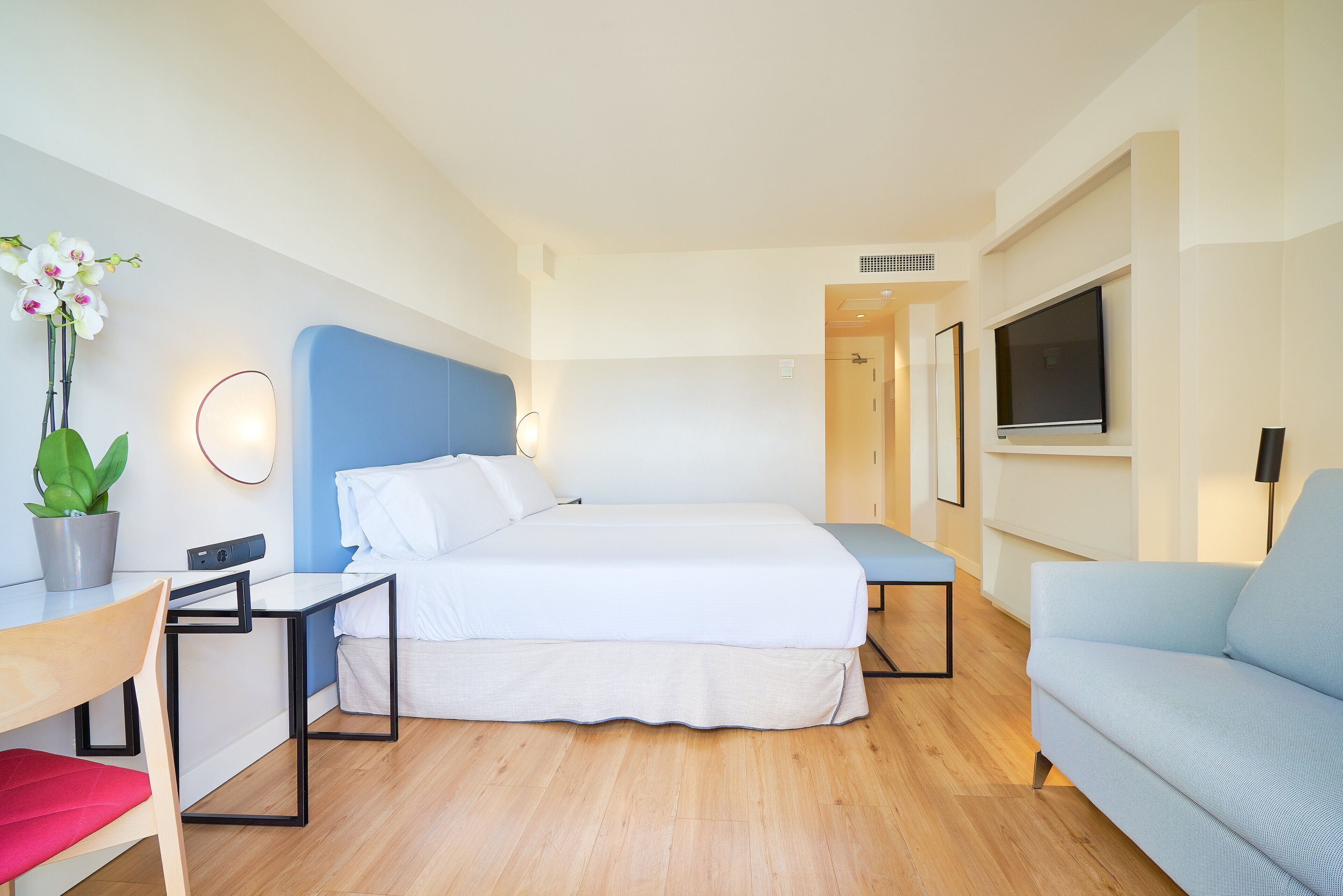 Minibar, in-room safe, desk, blackout curtains