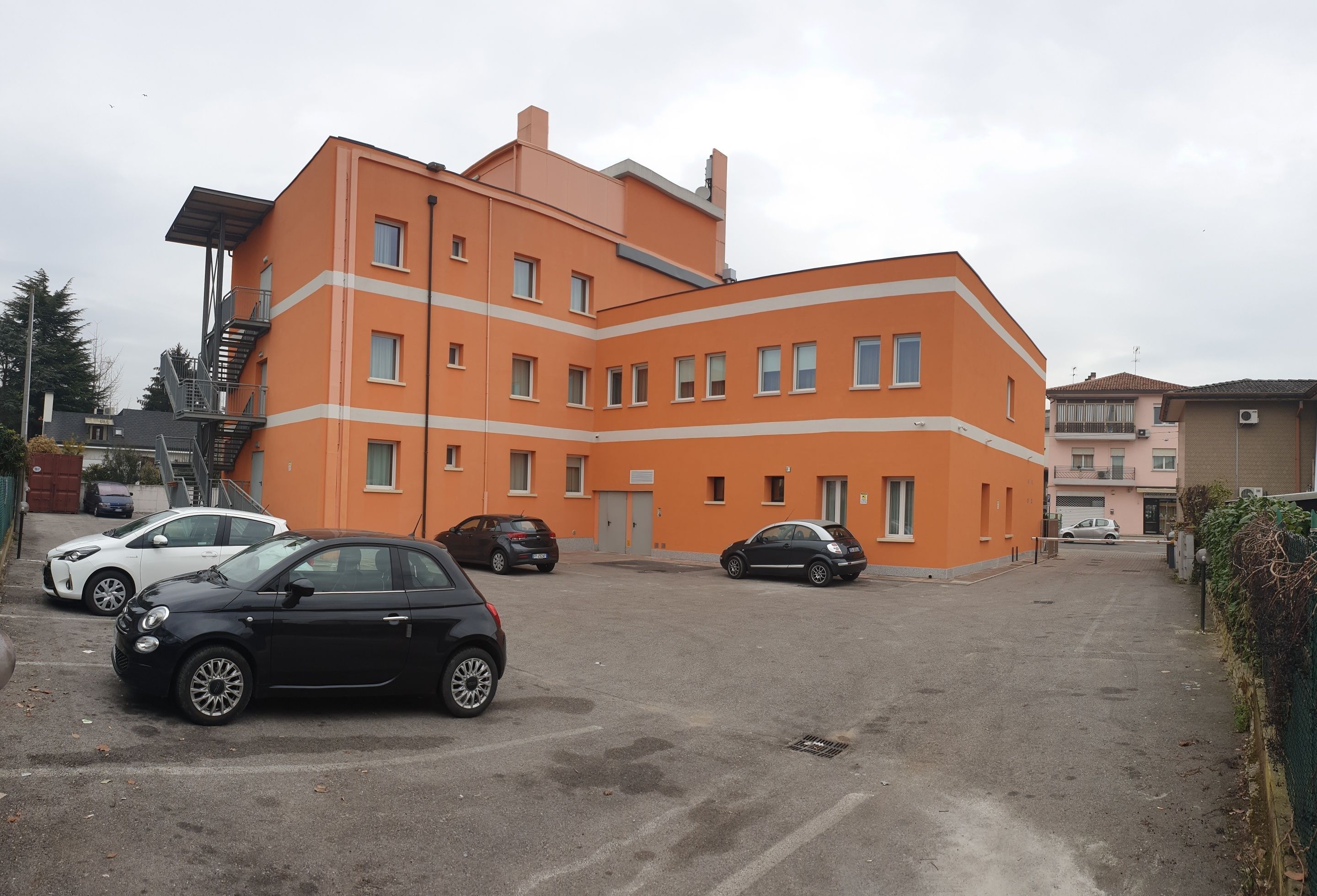 Parcheggio non assistito gratuito