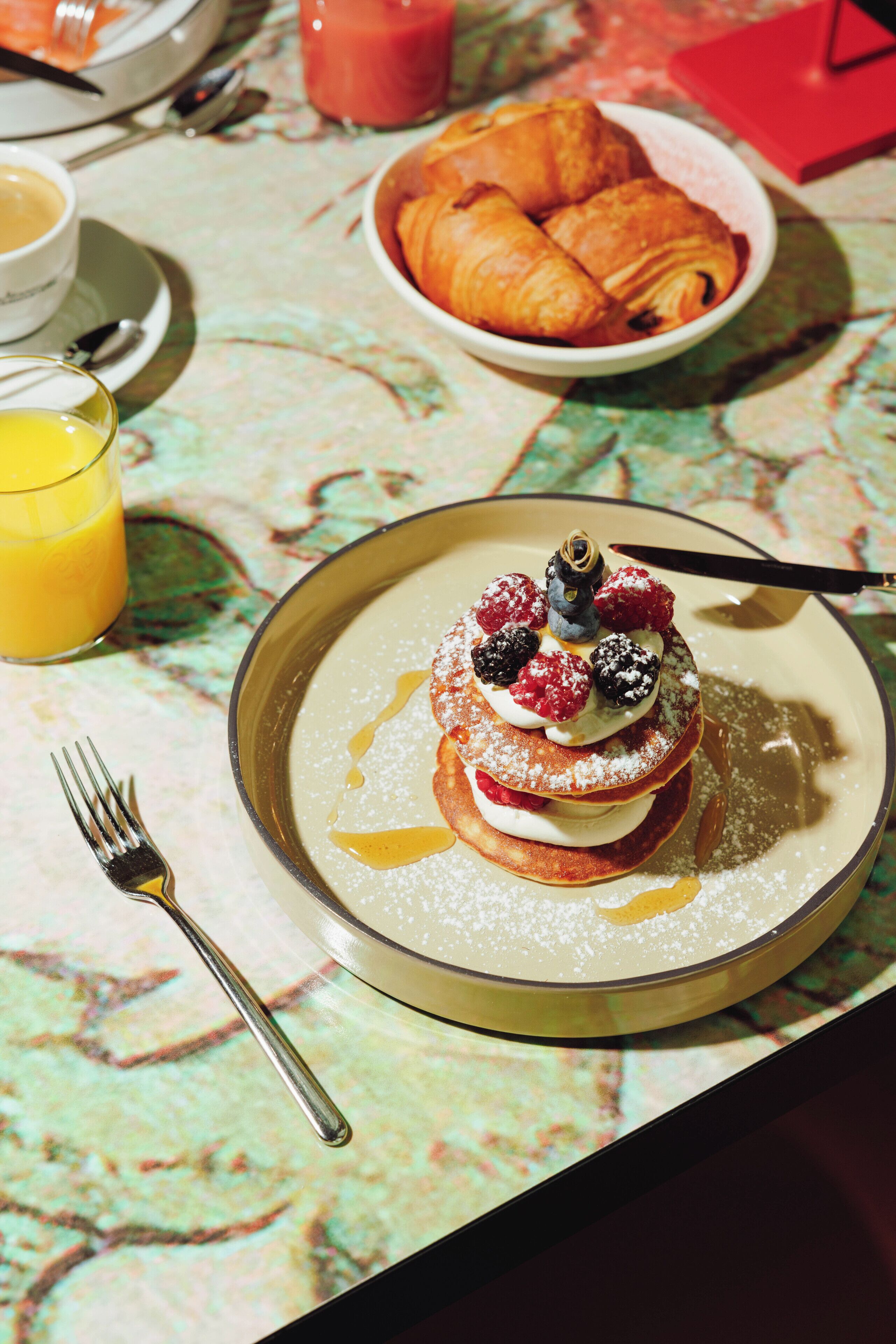 Daily buffet breakfast (EUR 39 per person)