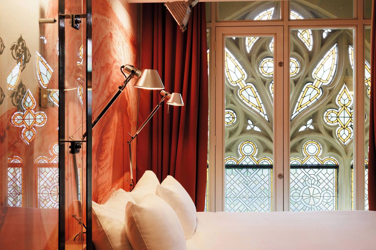 1 bedroom, premium bedding, memory-foam beds, in-room safe