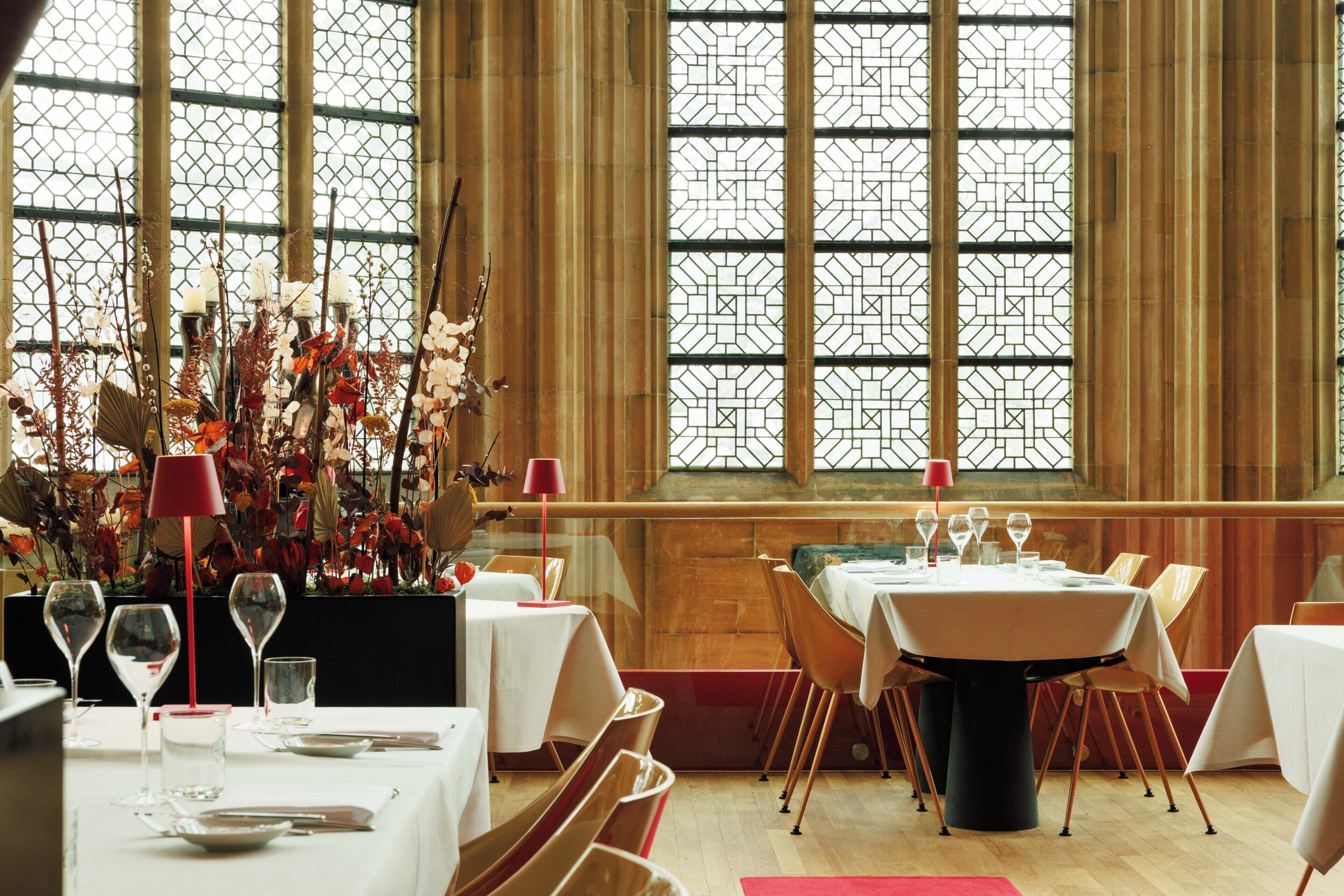 breakfast, lunch, dinner served; regional cuisine