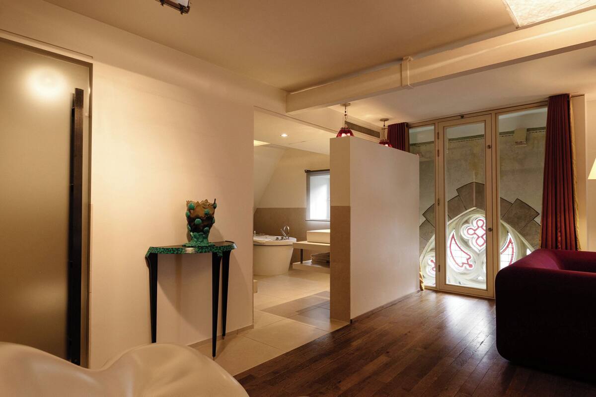 kruisherensuite | 1 bedroom, premium bedding, memory-foam beds, in-room safe