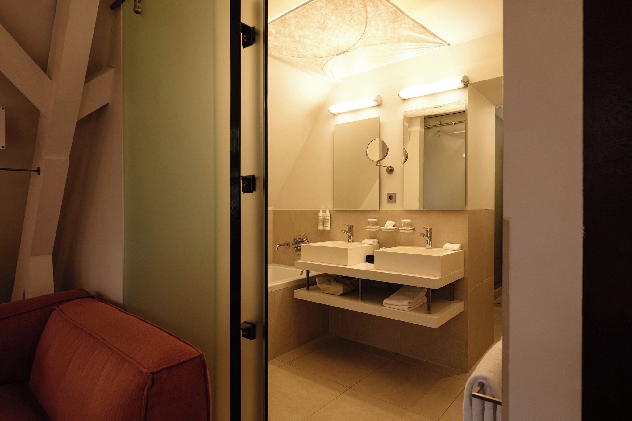 signature | bathroom | combined shower/bathtub, free toiletries, hair dryer, bathrobes