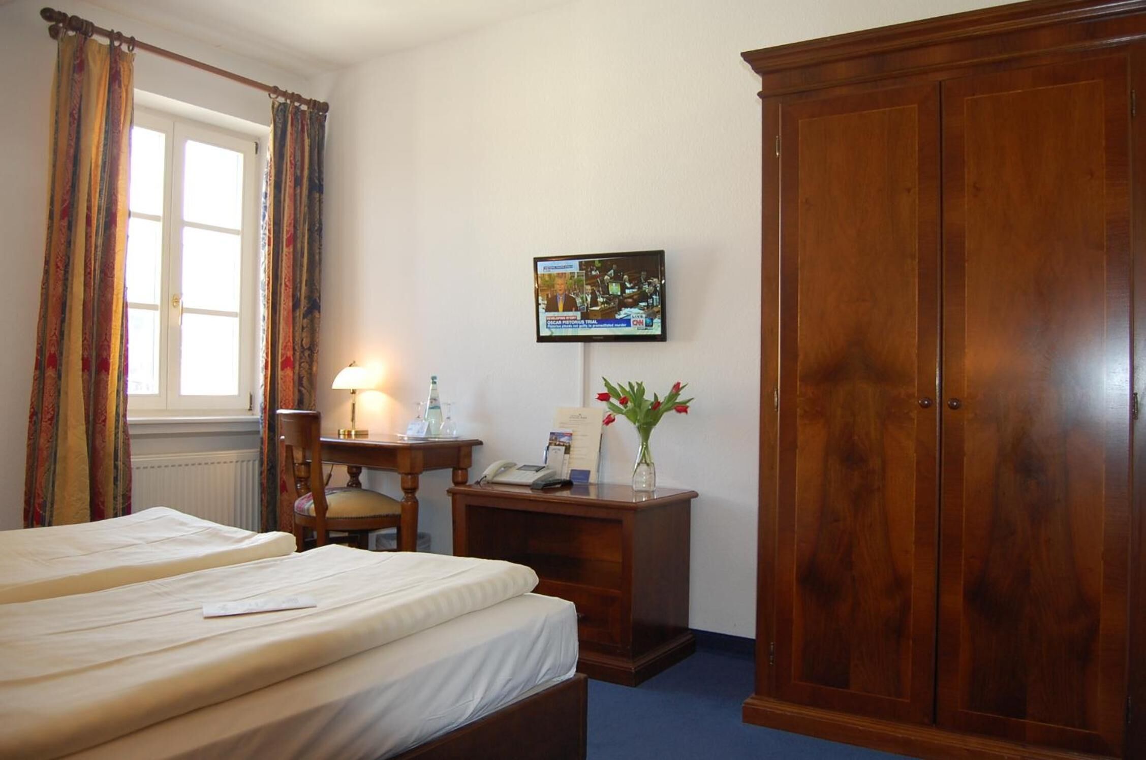 1 bedroom, in-room safe, desk, soundproofing