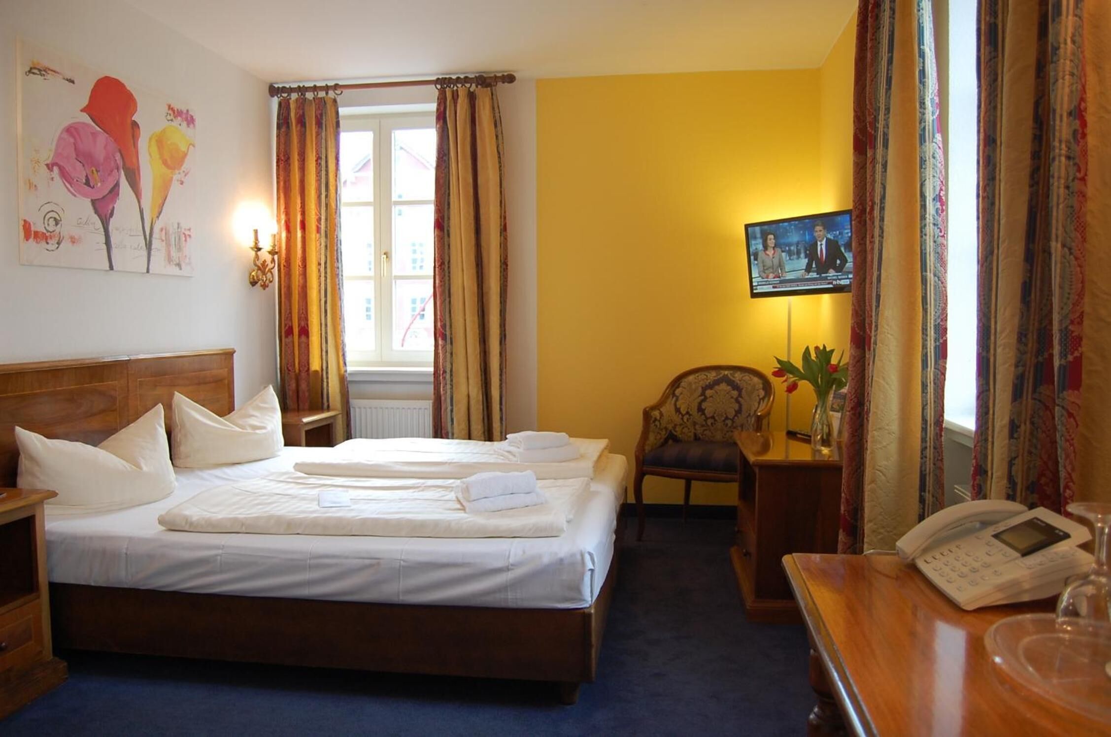 1 bedroom, in-room safe, desk, soundproofing