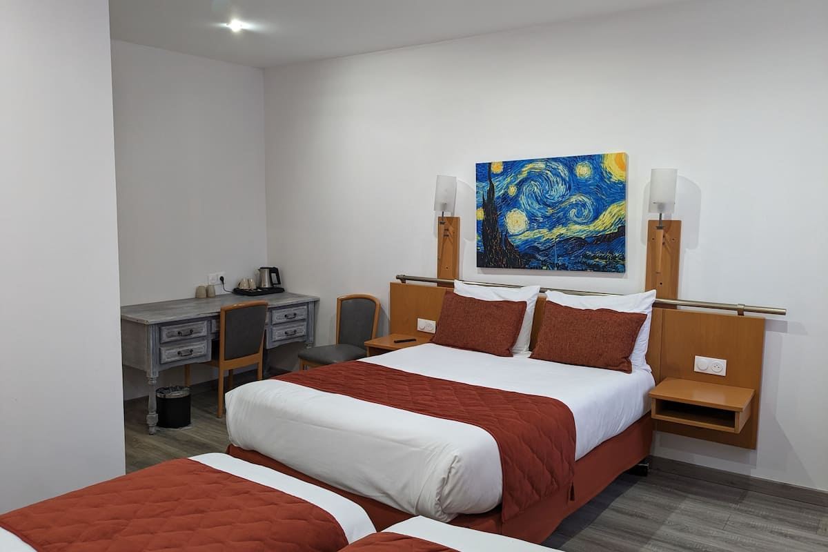 Classic Quadruple Room