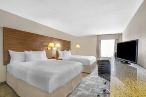 客房, 2 张大床, 无烟房 | 办公桌、遮光窗帘、熨斗/熨衣板、免费 WiFi