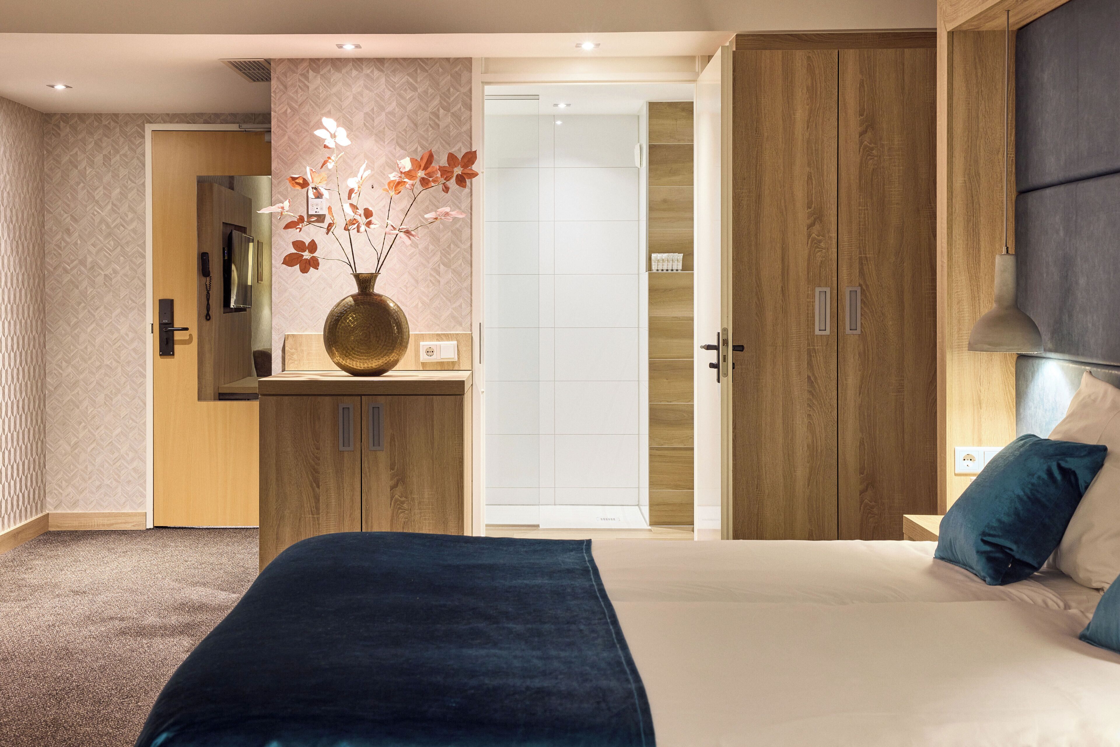 superior room | in-room safe, desk, cots/infant beds, free wifi