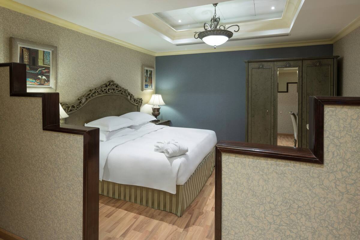 Executive-Suite, 1 Schlafzimmer | Hochwertige Bettwaren, Minibar, Zimmersafe, Schreibtisch