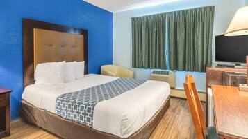 Standard Room, 1 Queen Bed, Non Smoking | Desk, laptop workspace, blackout drapes, free cribs/infant beds