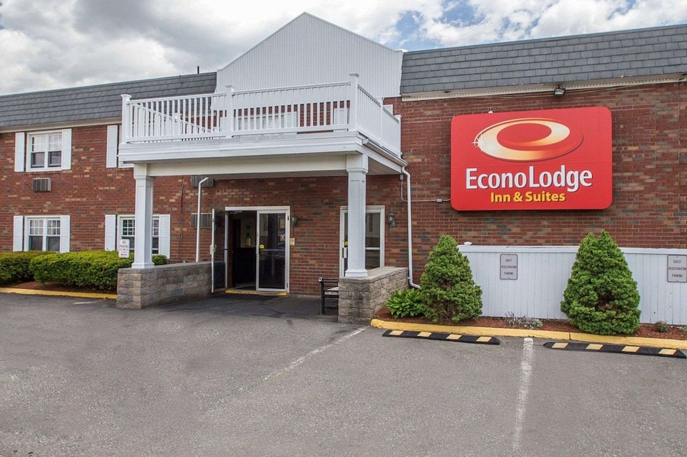 luxury hotels in Syracuse