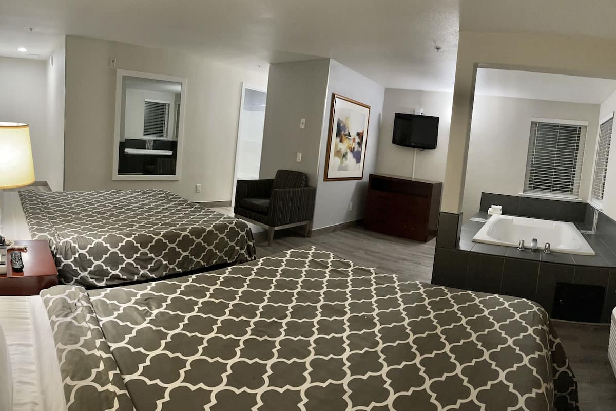 Basic Double Room, 2 Queen Beds, Non Smoking, Jetted Tub | Iron/ironing board, free WiFi, bed sheets