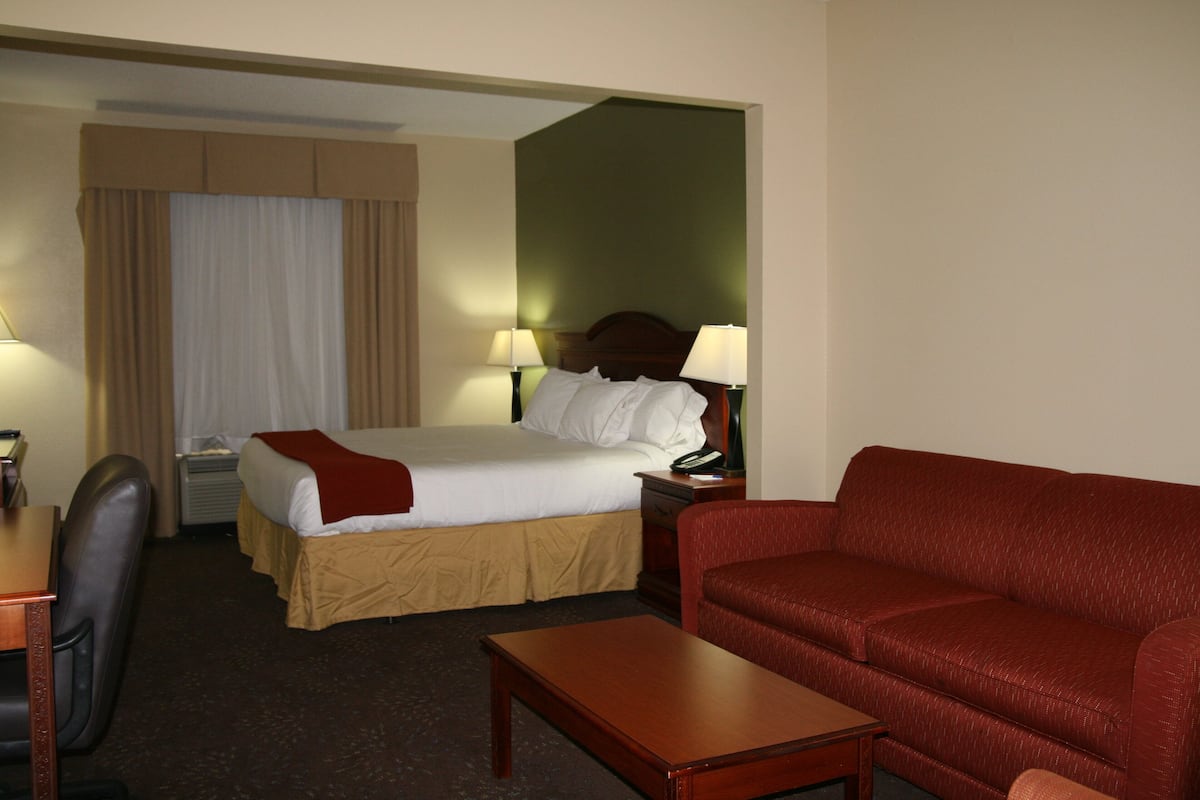 In-room safe, desk, blackout curtains, iron/ironing board