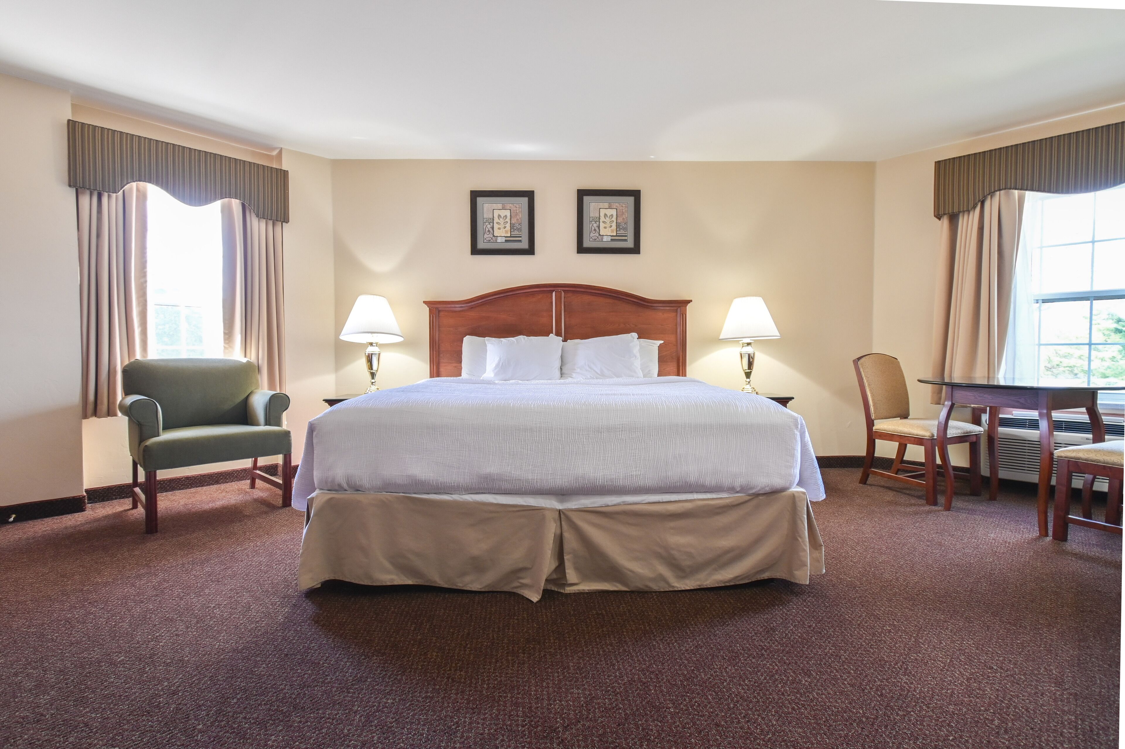 Four Seasons Island Resort in Pembine Find Hotel Reviews, Rooms, and