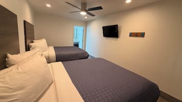 Standard Room, 2 Double Beds