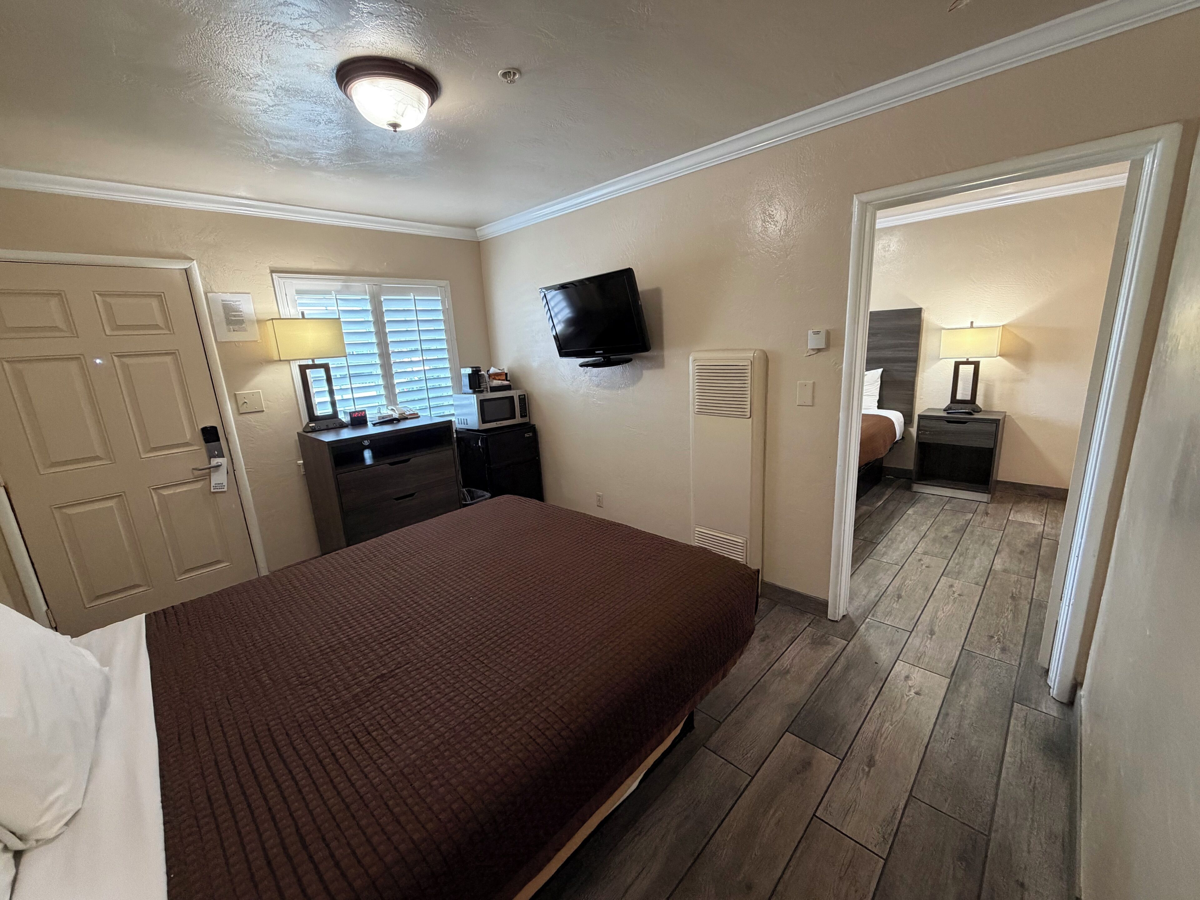 2 Queen Beds Suites