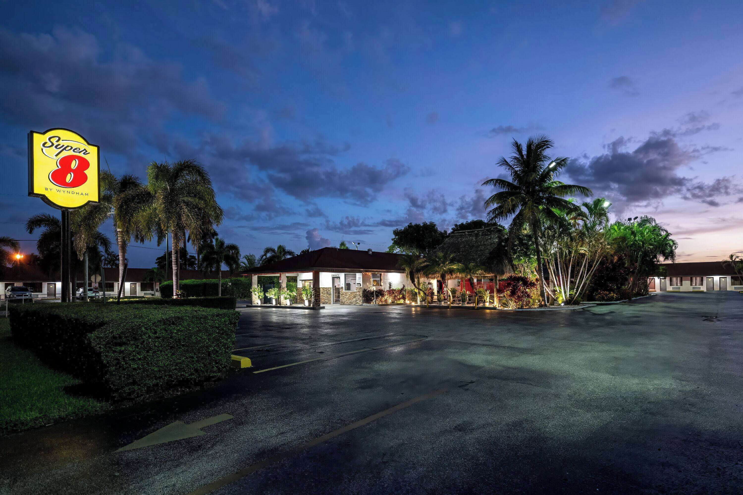 Photo - Super 8 by Wyndham Florida City/Homestead/Everglades