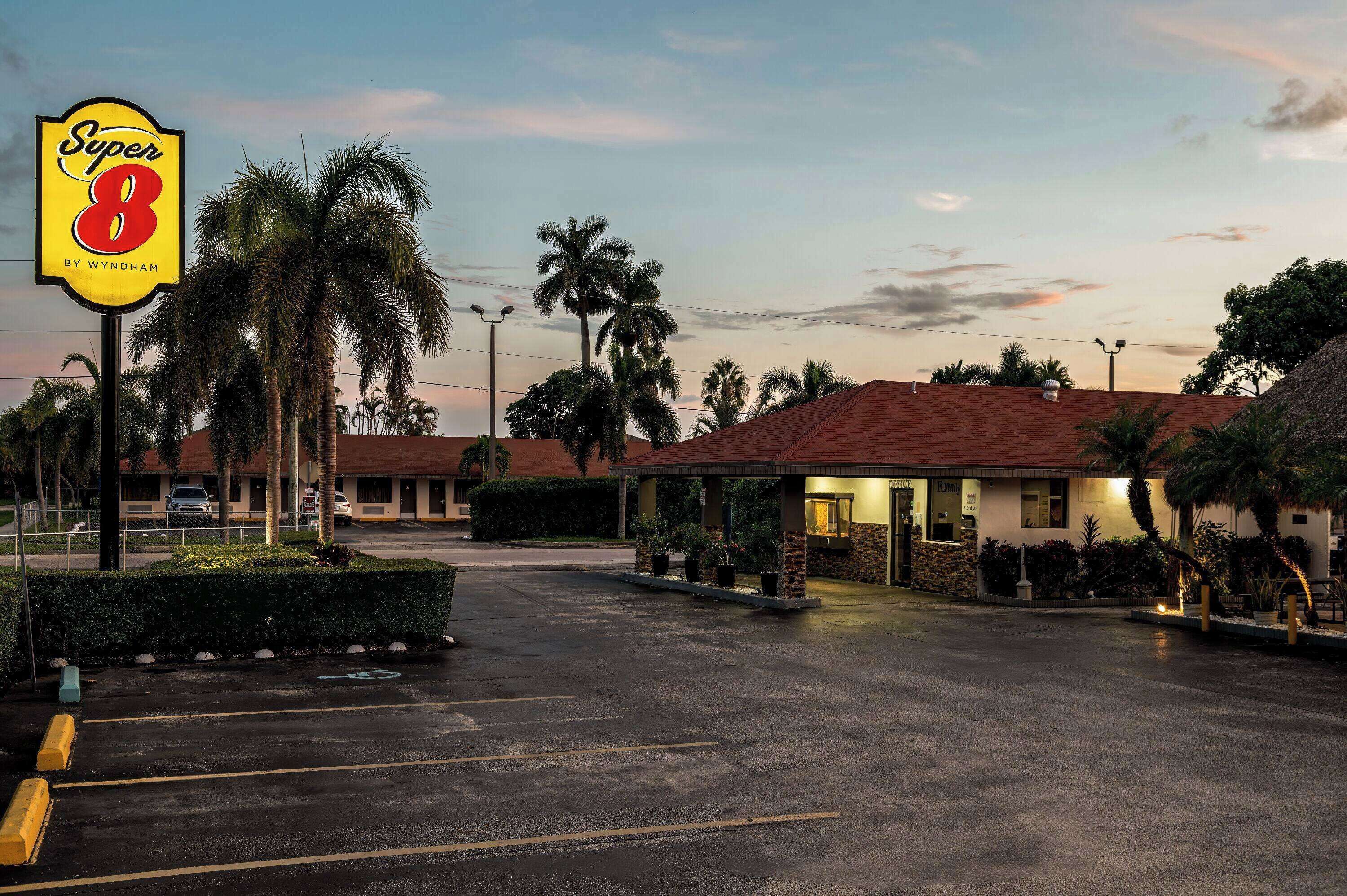Photo - Super 8 by Wyndham Florida City/Homestead/Everglades
