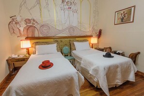 Bộ đồ giường cao cấp, chăn bông, nệm có lớp đệm bông 