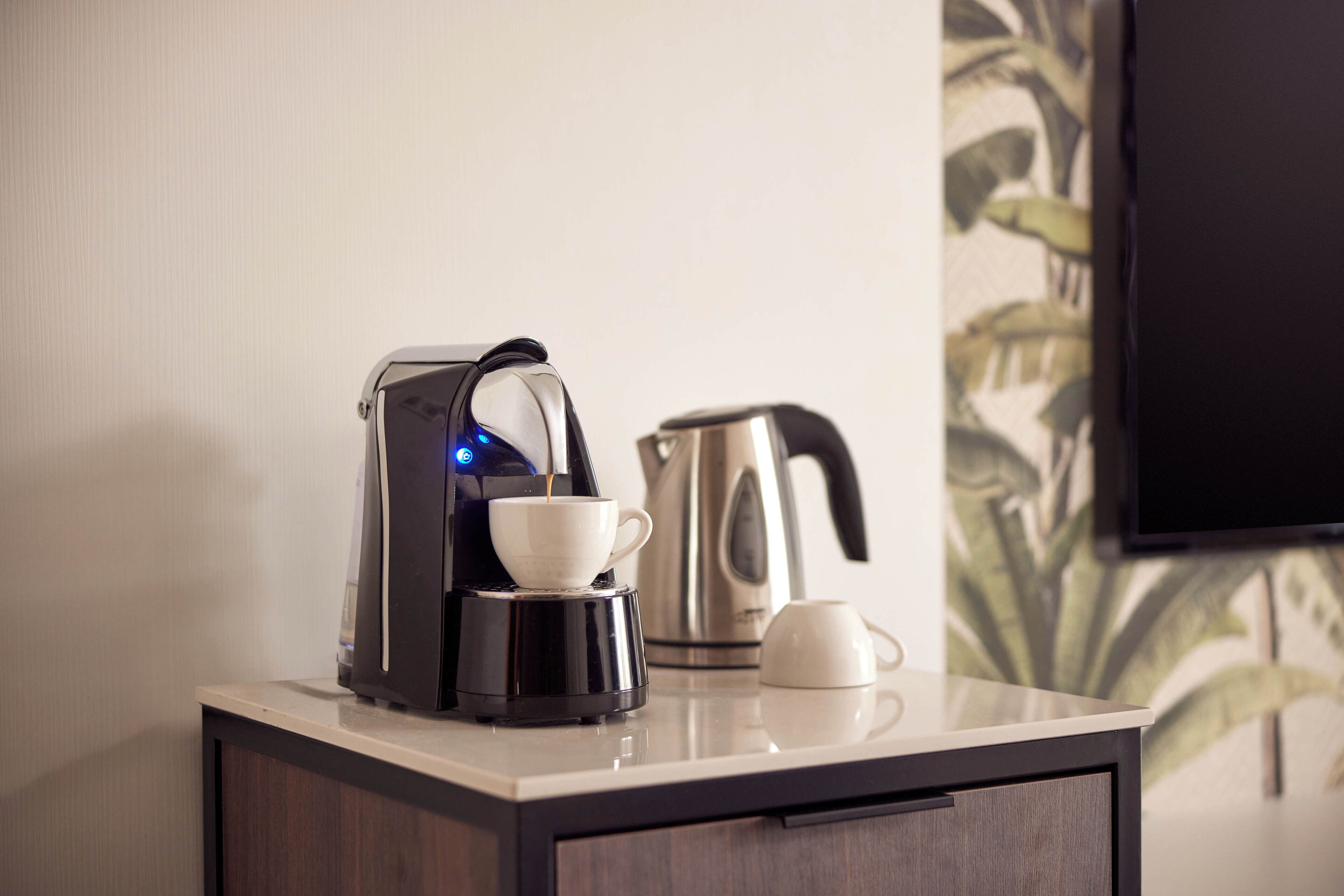 comfort twin room, 2 single beds | in-room safe, desk, soundproofing, iron/ironing board